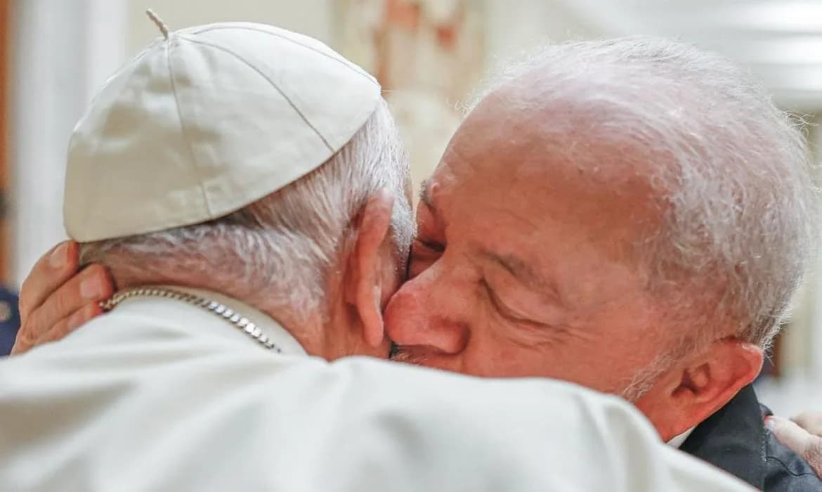 Lula decreta luto oficial de sete dias no Brasil pela morte do papa Francisco