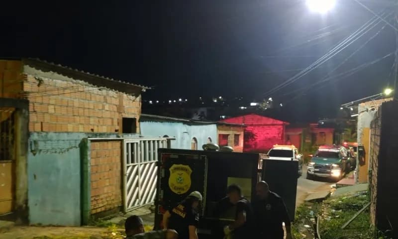 Criminosos invadem casa e espancam jovem até a morte em Manaus