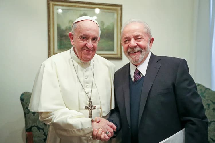 Lula quer ir ao funeral do papa Francisco em Roma