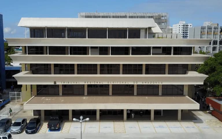 Decisões da Justiça Eleitoral no AM envolvem multas, propaganda irregular e contas de campanha