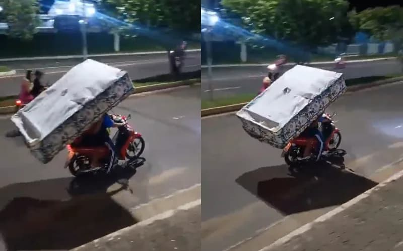 Vida de mototaxista não é fácil: passageiro leva colchão de casal na garupa em Manacapuru