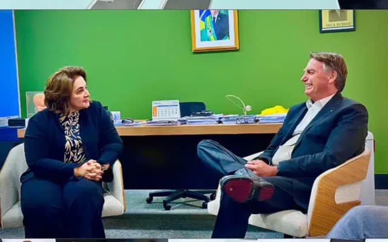 Bolsonaro confirma Maria do Carmo como pré-candidata ao Governo do Amazonas