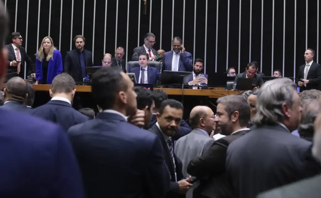 Proposta prevê prisão de prefeito que oculta informações no site da transparência