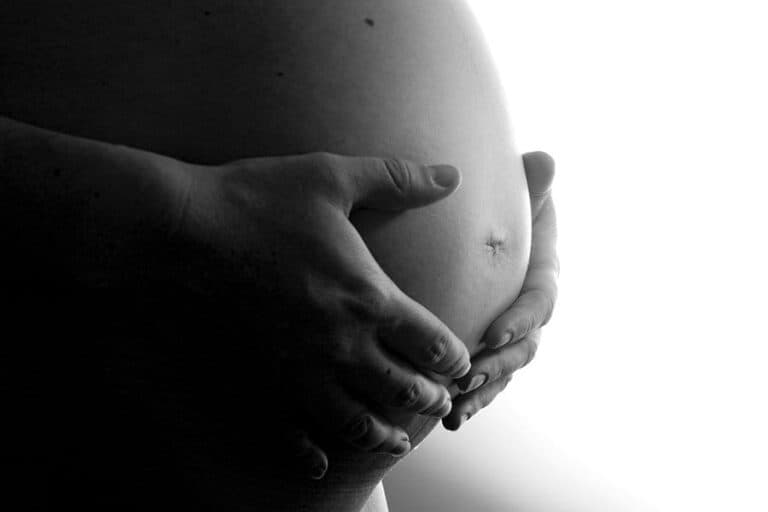 Justiça de SP suspende aborto legal após caso de remoção de preservativo sem consentimento