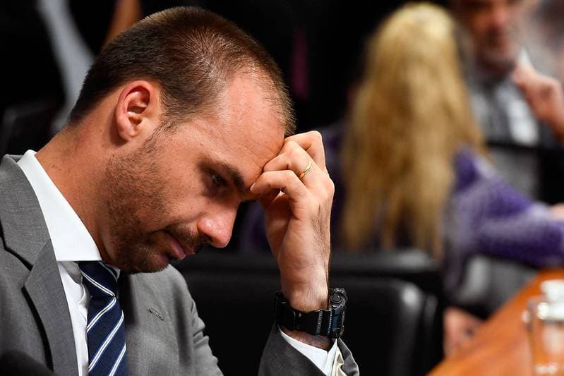 Eduardo Bolsonaro pede para exercer mandato nos EUA e evitar cassação por faltas