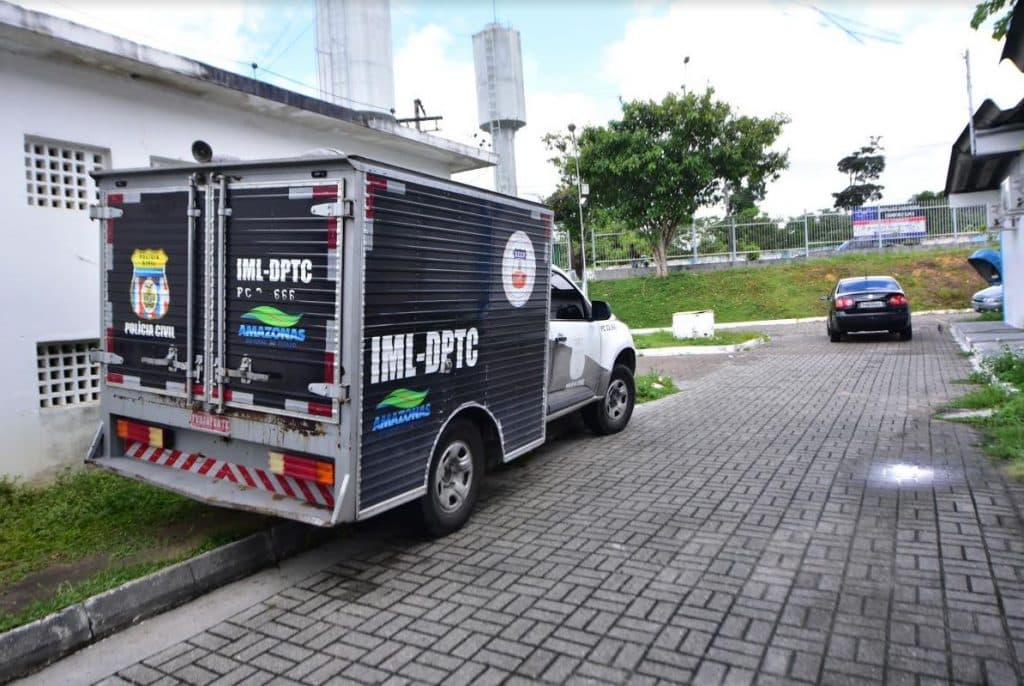 Trabalhador morre após cair de andaime em shopping de Manaus