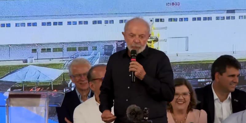 VÍDEO: Lula pede cassação de Eduardo Bolsonaro na Câmara, por &#8220;traição à pátria&#8221;