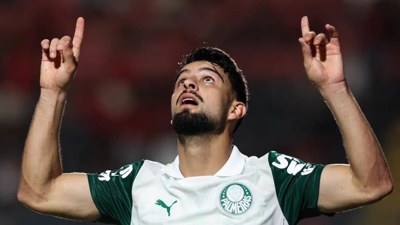 Palmeiras vira sobre o São Paulo e assume liderança provisória do Brasileirão