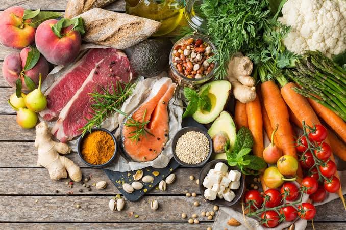 Saiba quais são os alimentos para melhorar a saúde intestinal, segundo nutricionistas