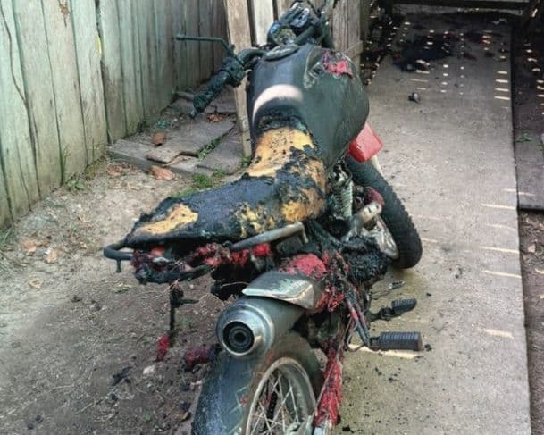 Jovem é preso por causar incêndio e tentar roubar gasolina de motocicleta no AM