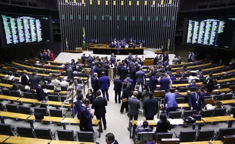 PEC da Blindagem: saiba como votaram os deputados do Amazonas
