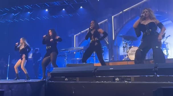 VÍDEO: Sem Camila Cabello, Fifth Harmony surpreende fãs com apresentação em show dos Jonas Brothers