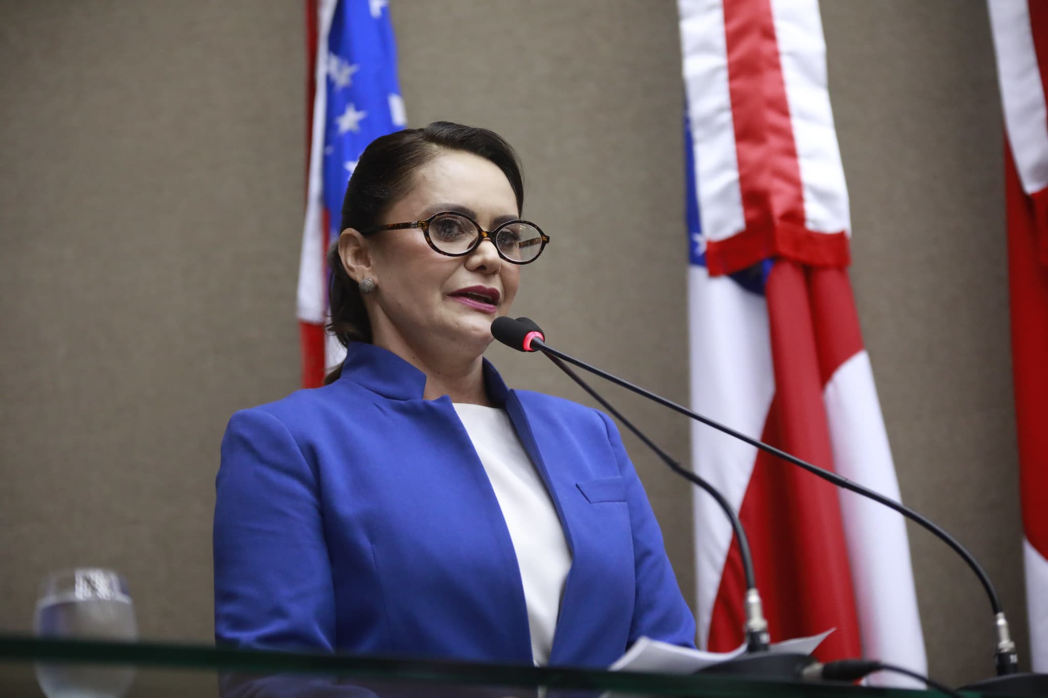 Professora Jaqueline toma posse na Aleam e exalta mulheres: “Somos boas para criar políticas públicas”