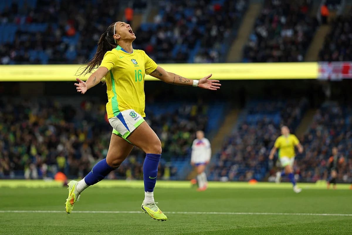 Seleção brasileira feminina entra em campo contra Itália nesta terça (28/10); saiba onde assistir