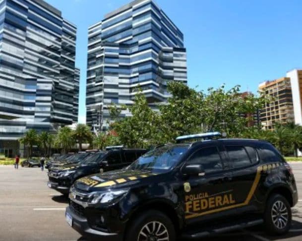 Polícia Federal que investigar suposta viagem de Filipe Martins aos Estados Unidos em 2022