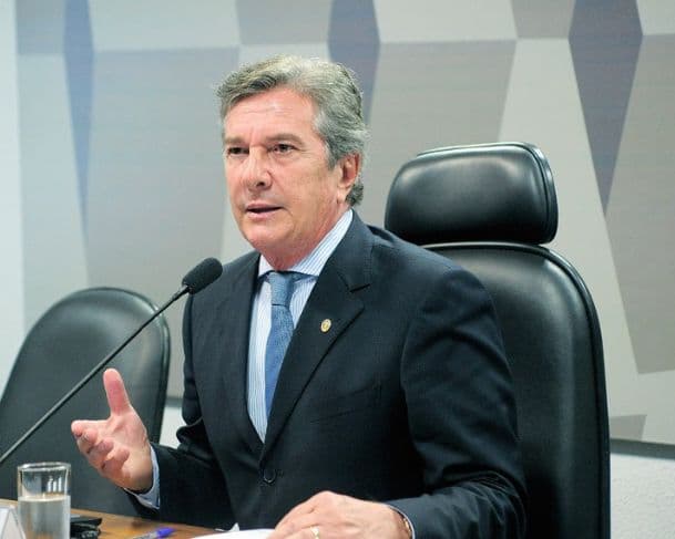 STF da cinco dias para defesa de Fernando Collor explicar tornozeleira eletrônica desligada