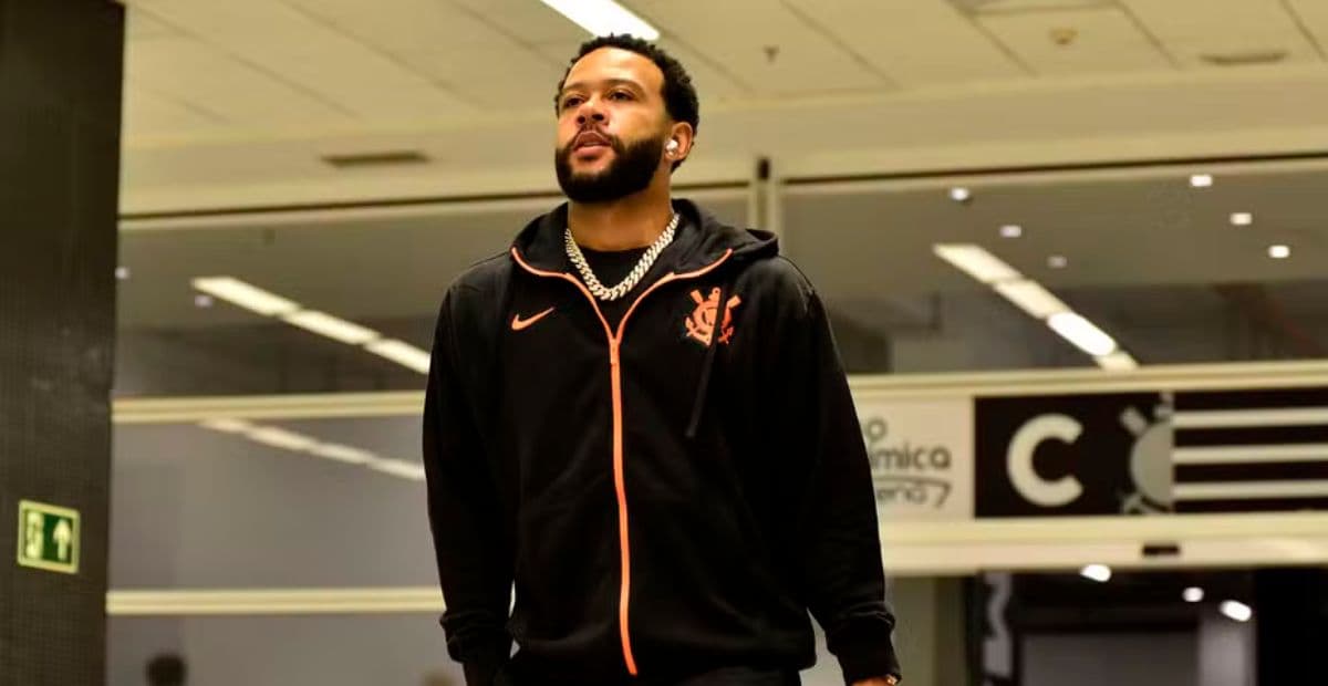 Memphis não consegue deixar o RJ de helicóptero e falta treino no Corinthians