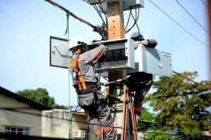 Cinco bairros de Manaus ficam sem energia neste domingo; veja os horários