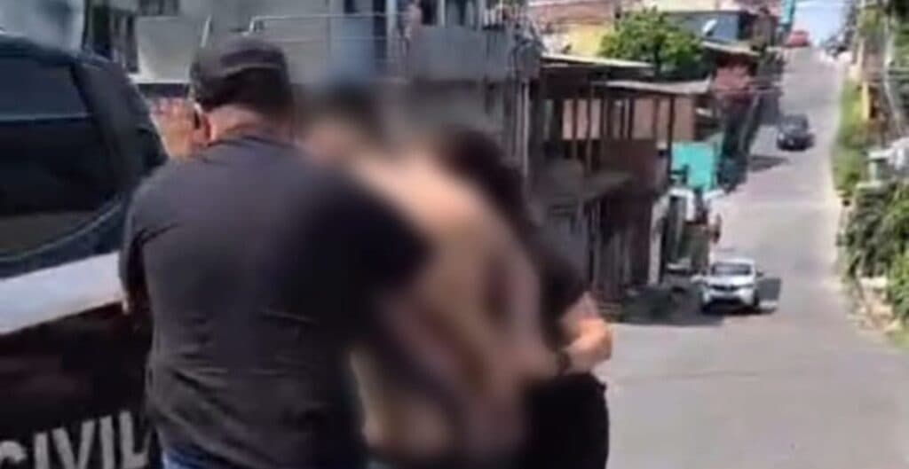 Homem é preso por ameaçar ex por Pix e perseguí-la em Manaus