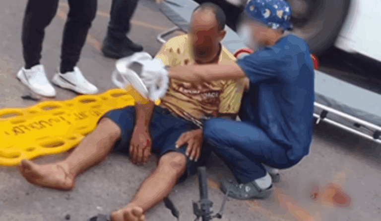 VÍDEO: Motociclista fica ferido após tentar desviar de buraco em Manacapuru