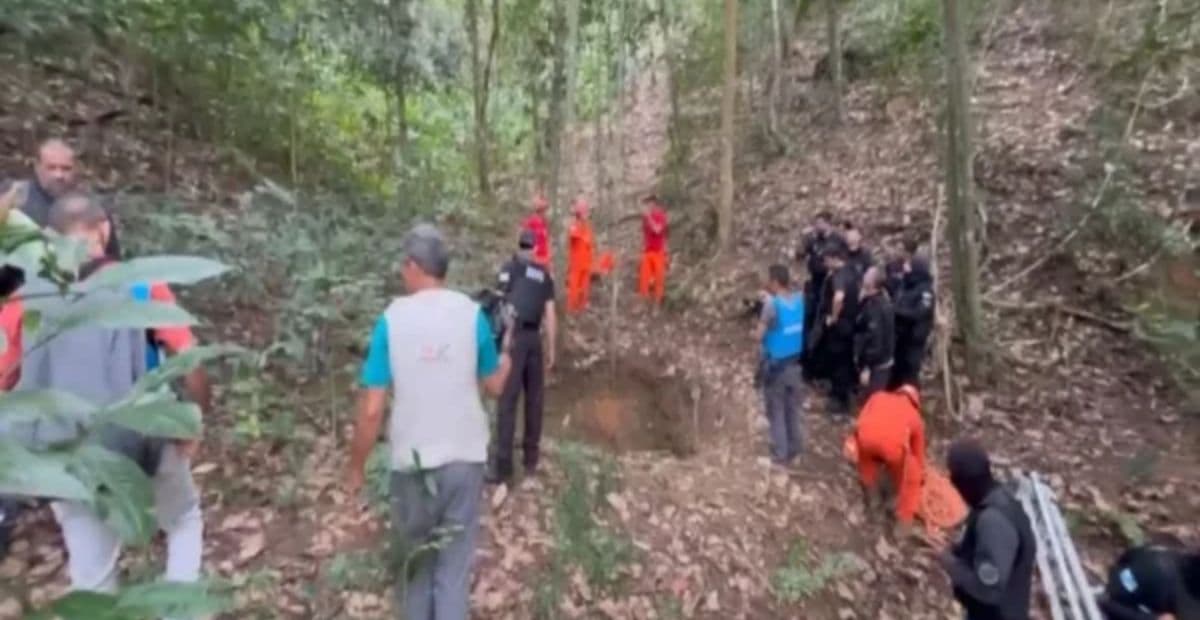 Cemitério do CV: Poço de 30 metros usado para ocultar corpos é achado no RJ