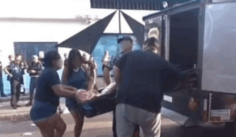 VÍDEO: Discussão em festa termina com homem morto e mulher ferida em Manaus