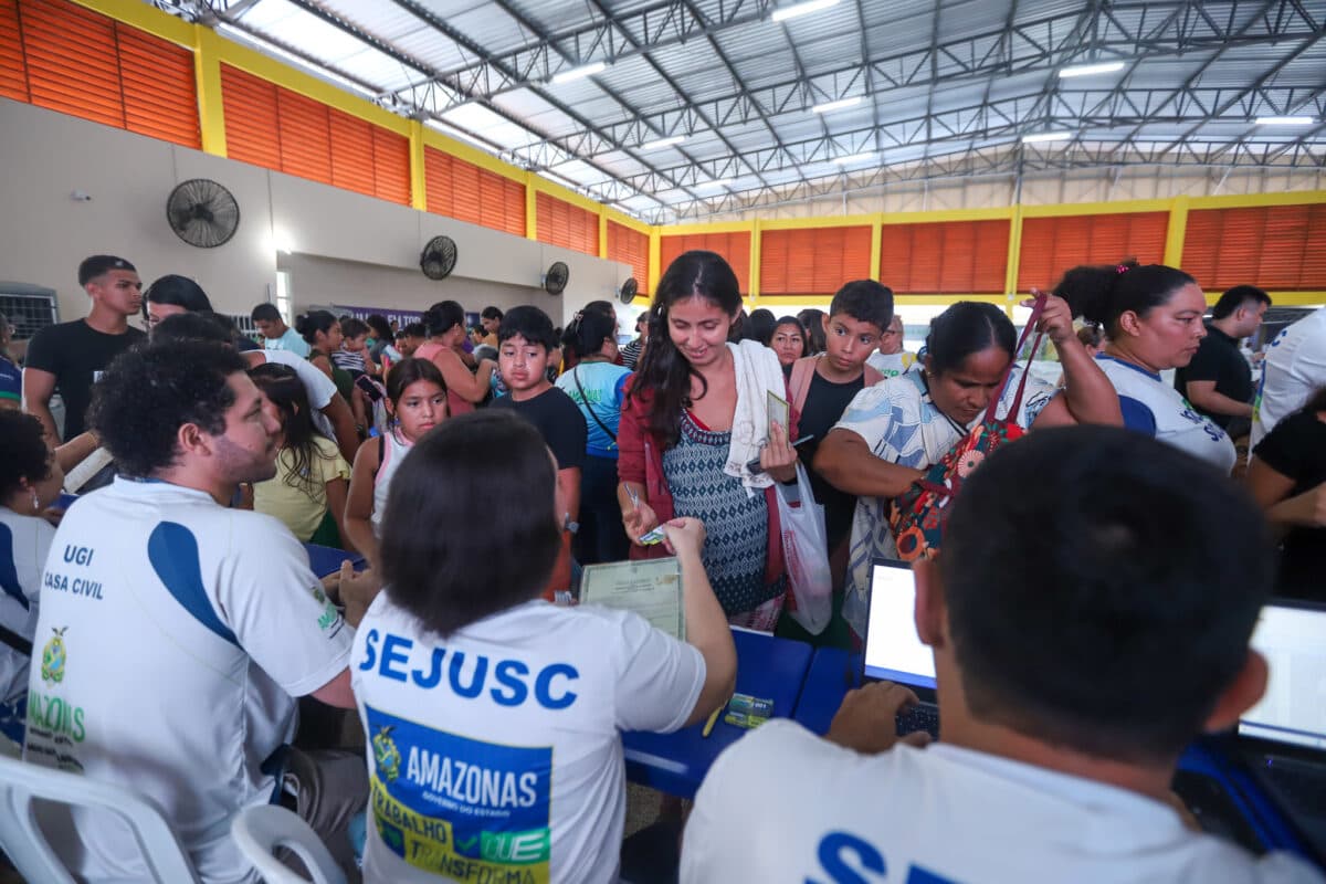Governo Presente leva mais de 7,8 mil atendimentos gratuitos ao Lago Azul