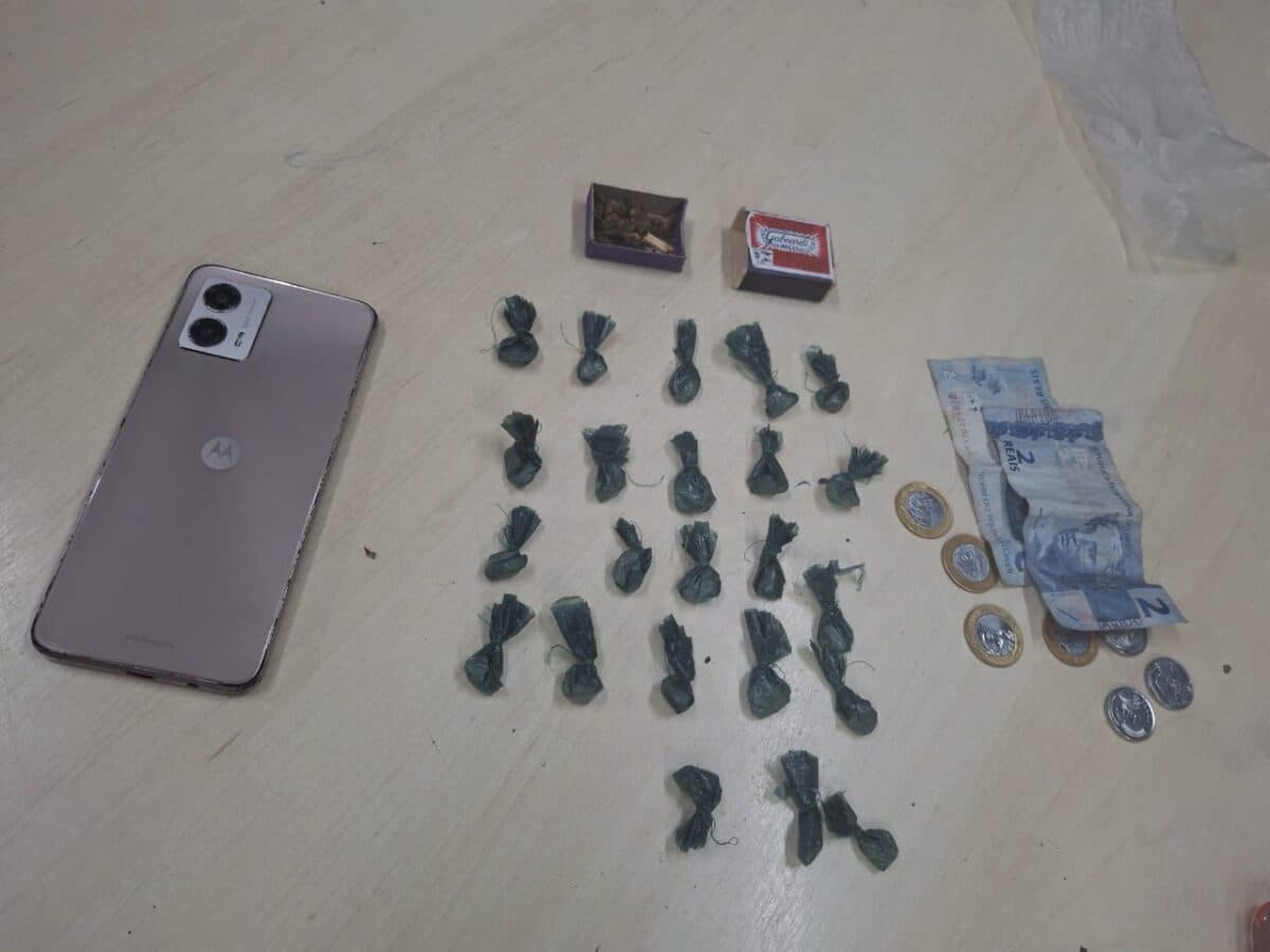 Dupla é presa ao fazer ‘delivery de drogas’ em Manaus