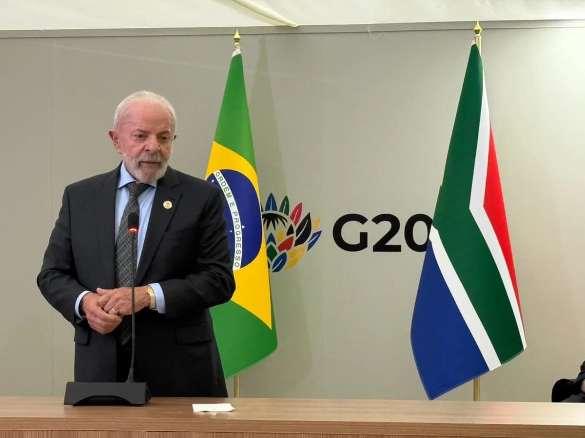 VÍDEO: Lula comenta prisão de Bolsonaro: “Todo mundo sabe o que ele fez”