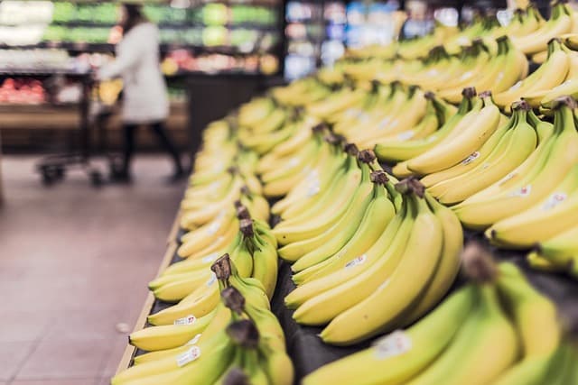 Conheça a melhor forma de consumir bananas em diferentes fases de maturação