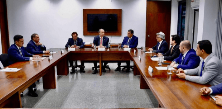 Parlamentares do Amazonas terão quase R$ 1 bilhão em emendas no ano eleitoral de 2026