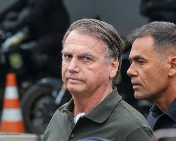 Ex-presidente Bolsonaro é autorizado a receber a visita de Cláudio Castro e outras 12 pessoas durante prisão domiciliar