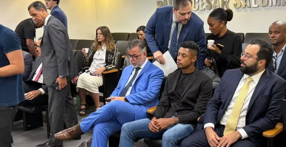 STJD adia julgamento de Bruno Henrique, do Flamengo