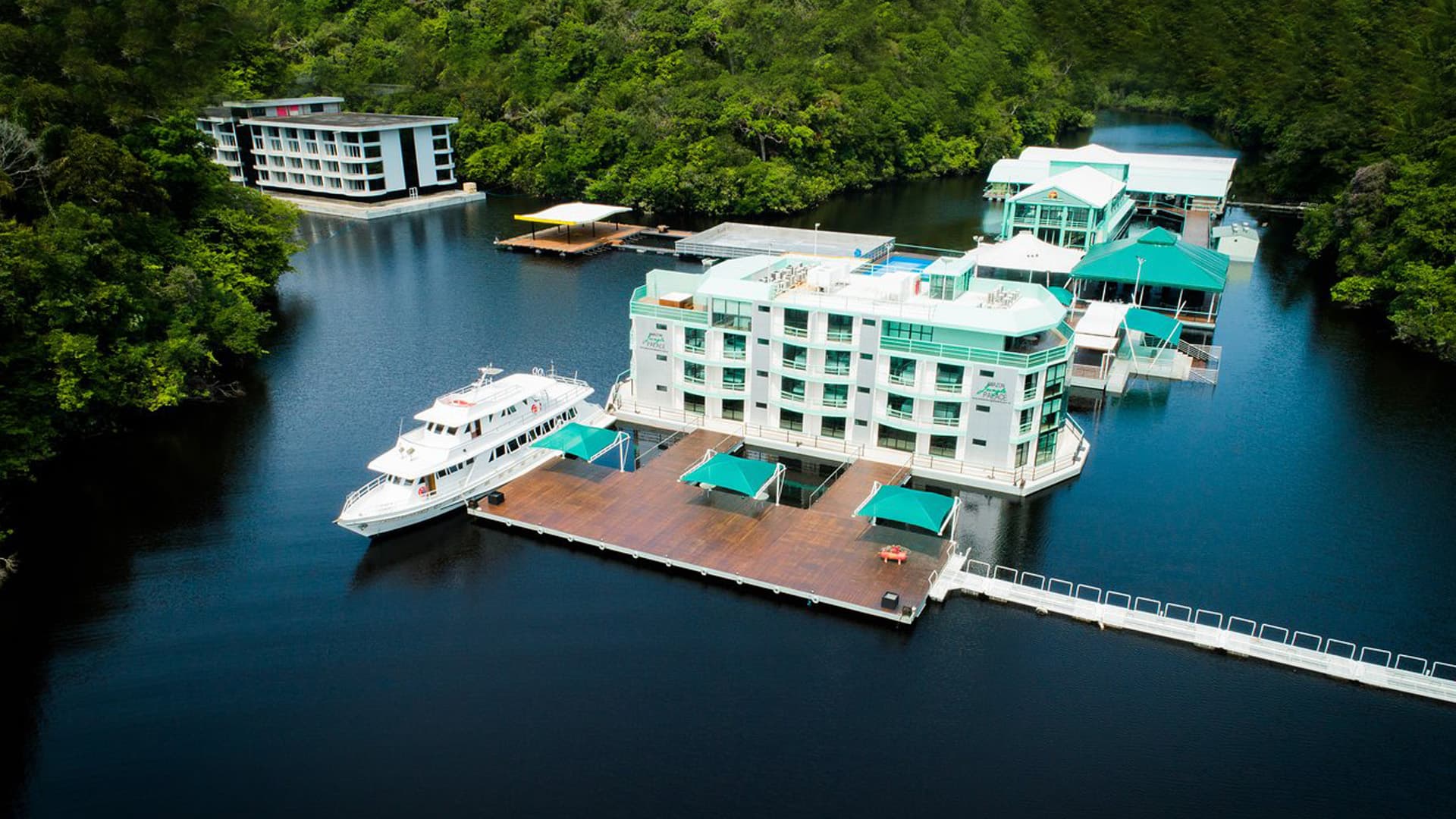 Hotelaria no Amazonas: rede cresce entre a selva, negócios e eventos populares