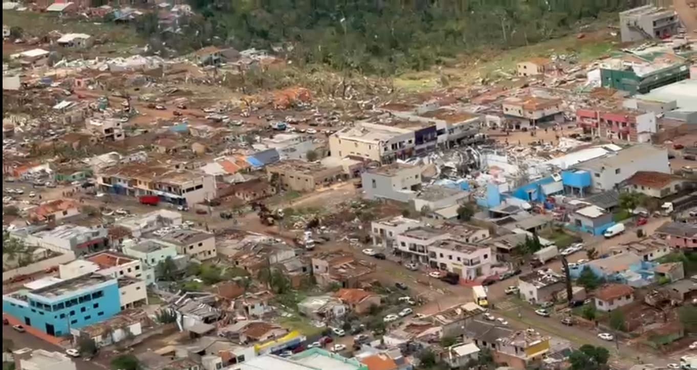 Três tornados com ventos de até 330 km/h atingiram o Paraná, confirma Simepar