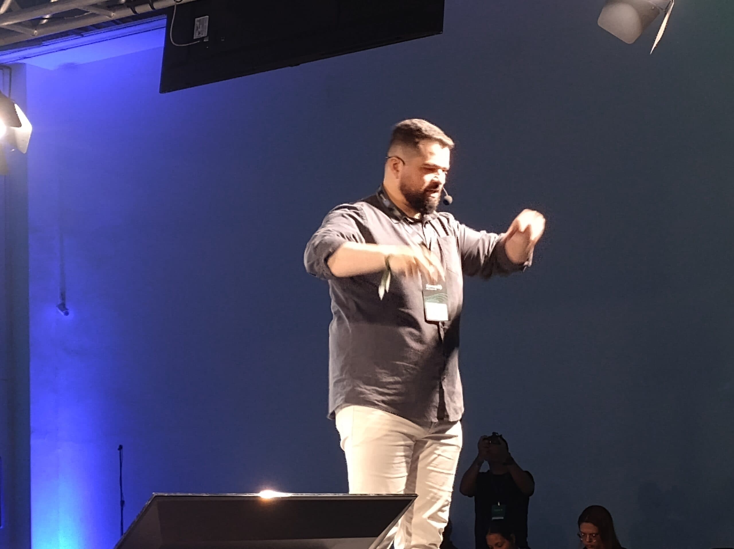 “A nova era das clínicas inteligentes”: Guilherme Furchi revela como a IA vai transformar o atendimento em saúde no Amazon IA Summit 2025