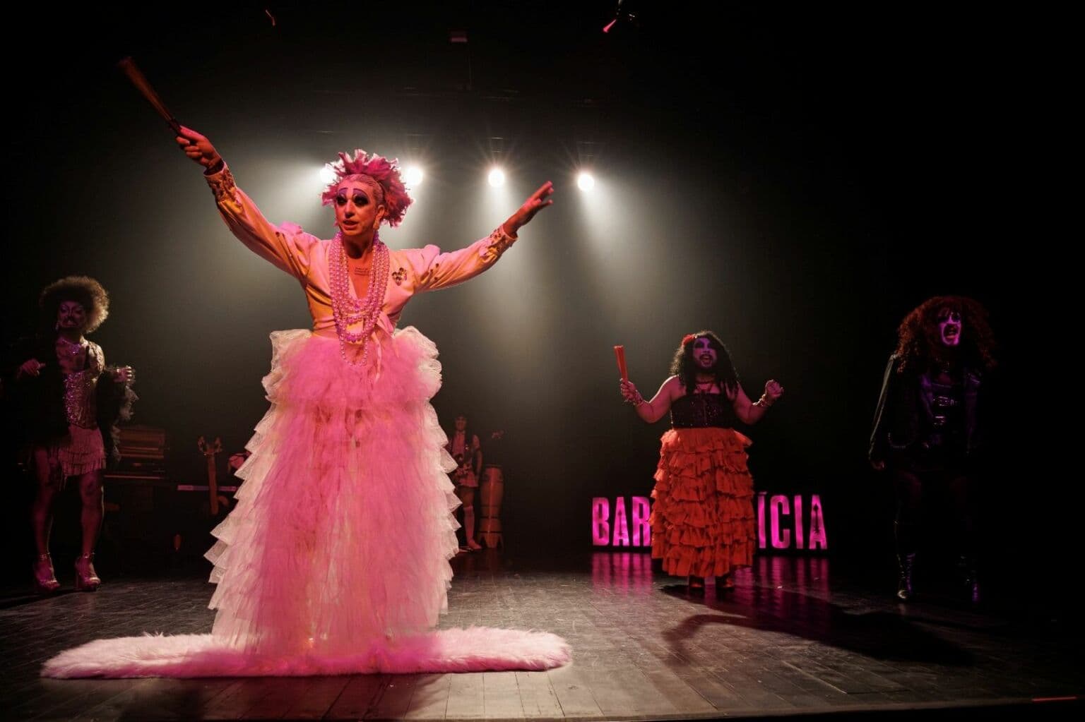 Ateliê 23 encerra programação de 2025 com dois espetáculos no Teatro Gebes Medeiros