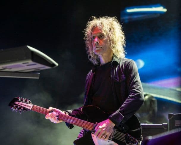 Morre Perry Bamonte, guitarrista e tecladista da banda “The Cure”