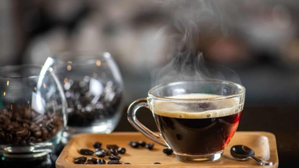 Estudo sugere que beber café todos os dias pode retardar o envelhecimento celular