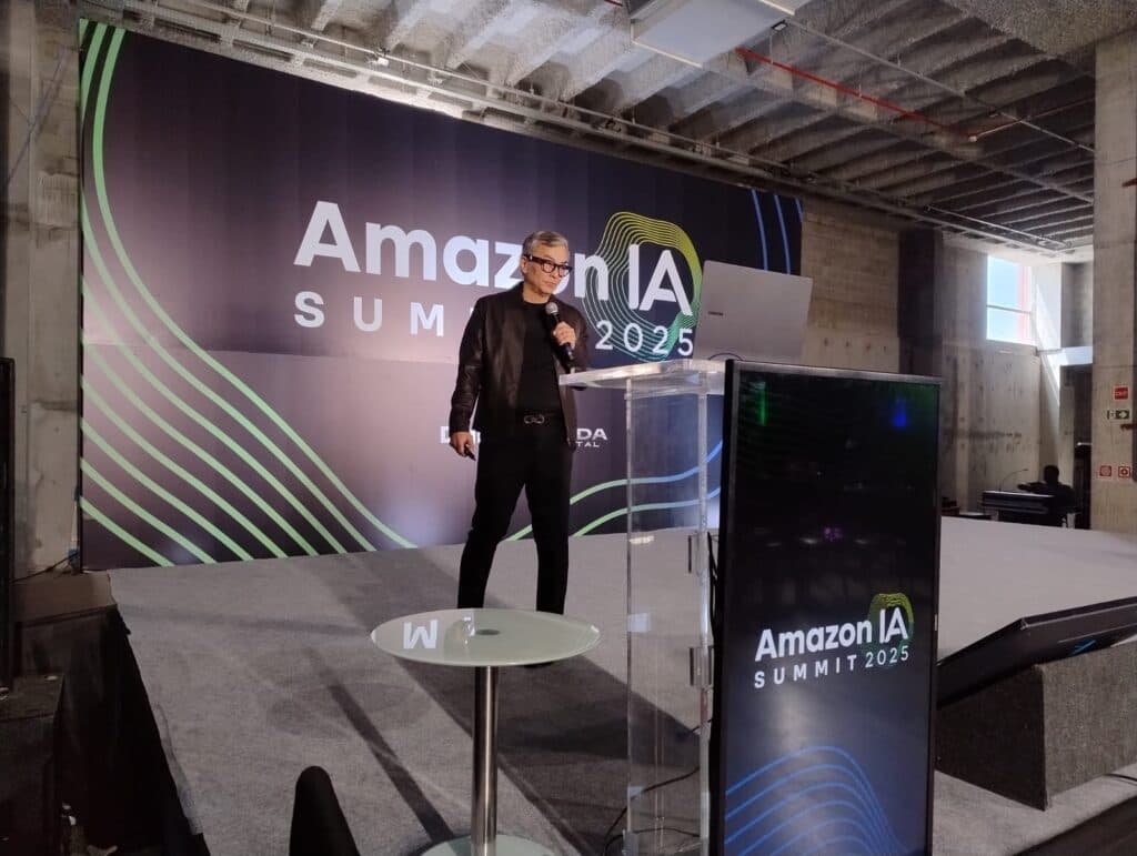 Amazon IA Summit 2025: mudar mentalidade antes de mudar o modelo de negócios, ensina Carlos Eduardo Oshiro