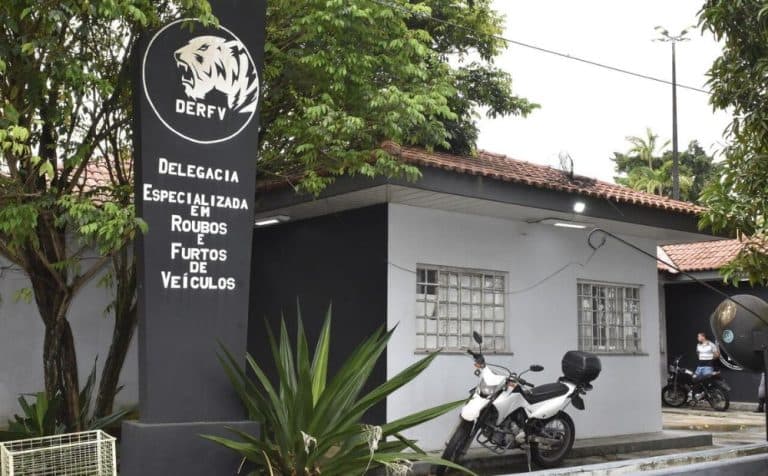 Homem é preso por estelionato envolvendo compra e venda de veículos em Manaus