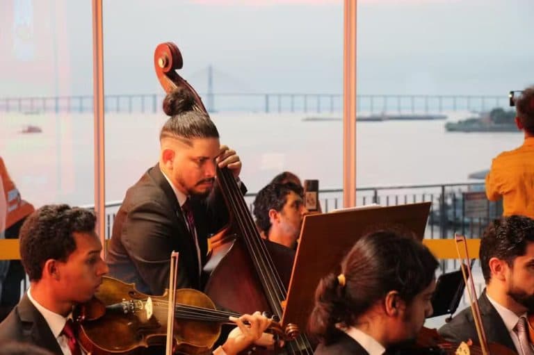 Projeto “Pôr do Sol de Natal” leva música, dança e teatro ao Centro Histórico de Manaus