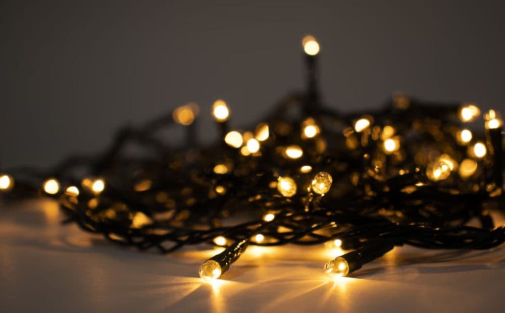 Luzes de Natal exigem cuidados para evitar acidentes elétricos