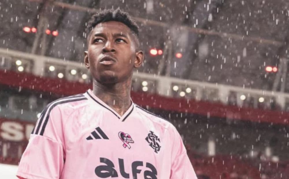 Flamengo avança por Vitão e negocia acerto com o Internacional