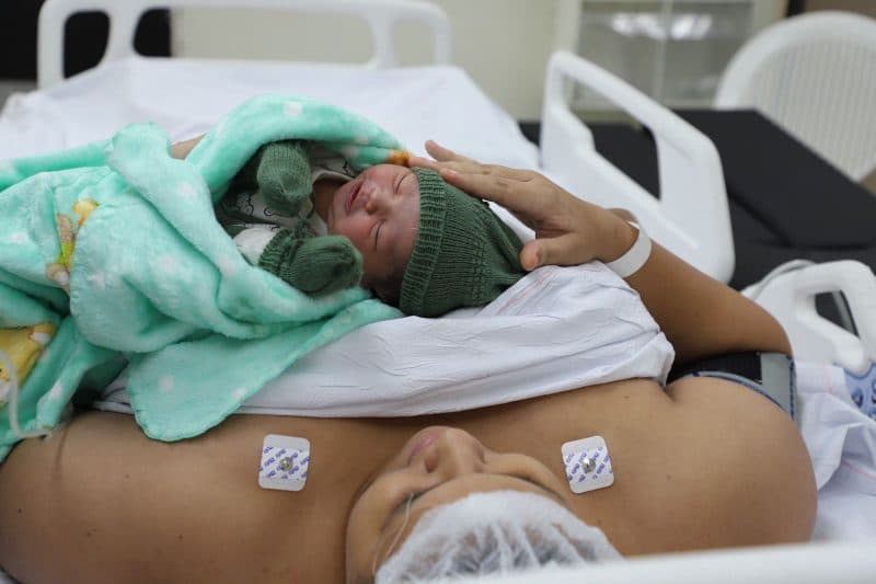 Instituto da Mulher registra parto do primeiro bebê de 2026 no Amazonas