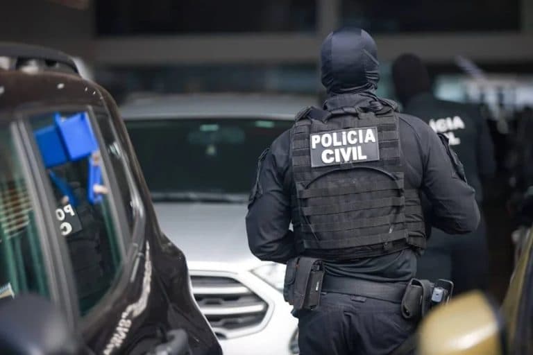 Mortes em série em UTI: Técnicos de enfermagem são presos sob suspeita de matar pacientes