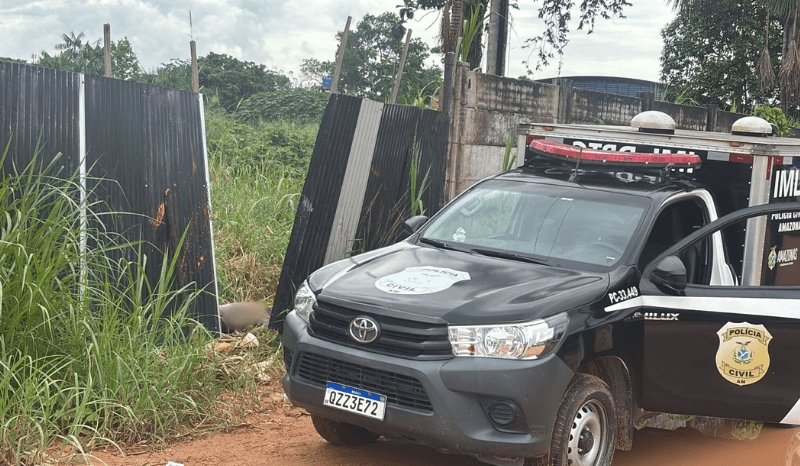 Corpo é encontrado em terreno de empresa em Manaus