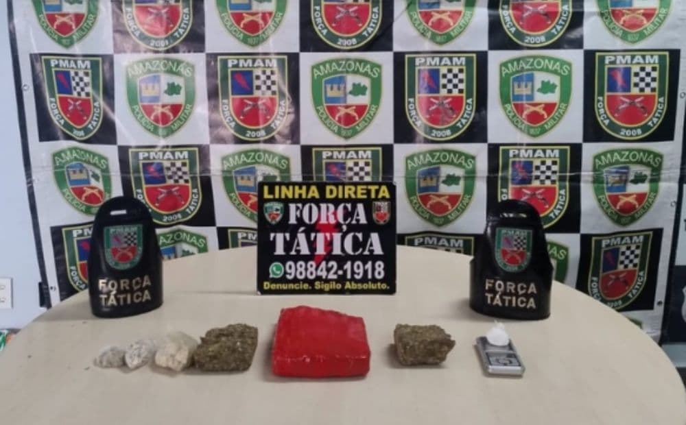 Força Tática apreende drogas e balança de precisão durante patrulhamento no bairro Educandos