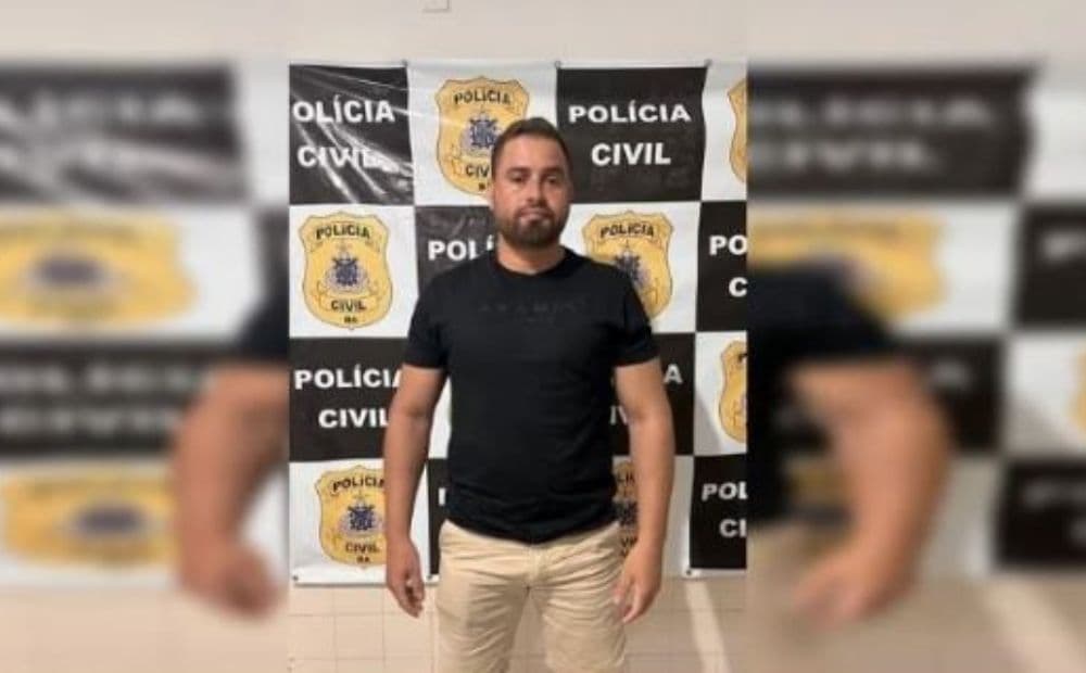 Homem é preso após vazar fotos íntimas da ex em aplicativos de mensagem