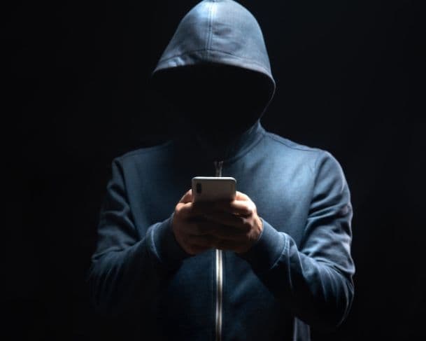 STJ alerta população para golpistas se fazendo passar por oficiais de justiça no WhatsApp